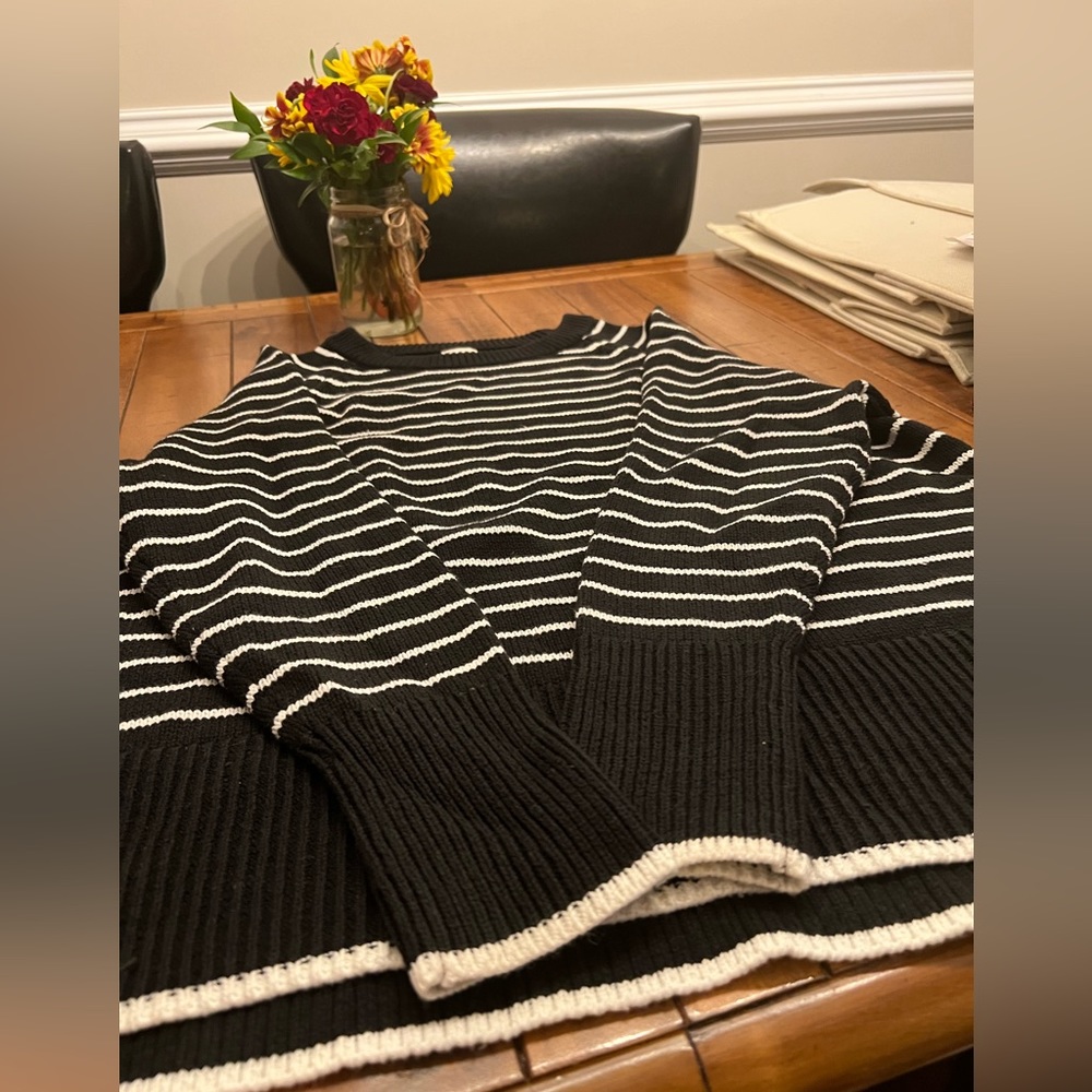 COPY - A new day long sleeve sweater